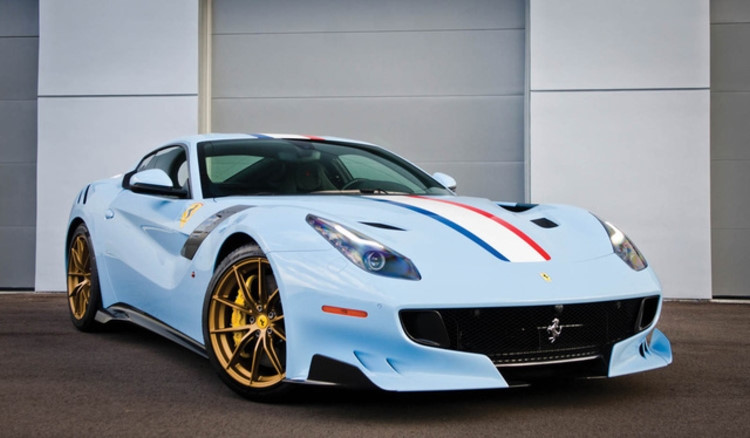 Siêu ngựa Ferrari F12 triệu đô sắp được bán đấu giá